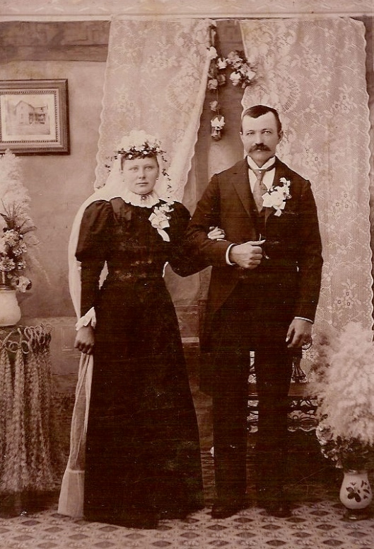 William & Mary Meyers Beneke wedding photo